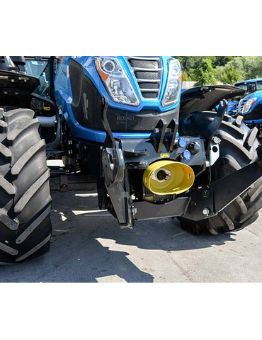 Prednji kardanski pogoni in prednja dvižna hidravlika